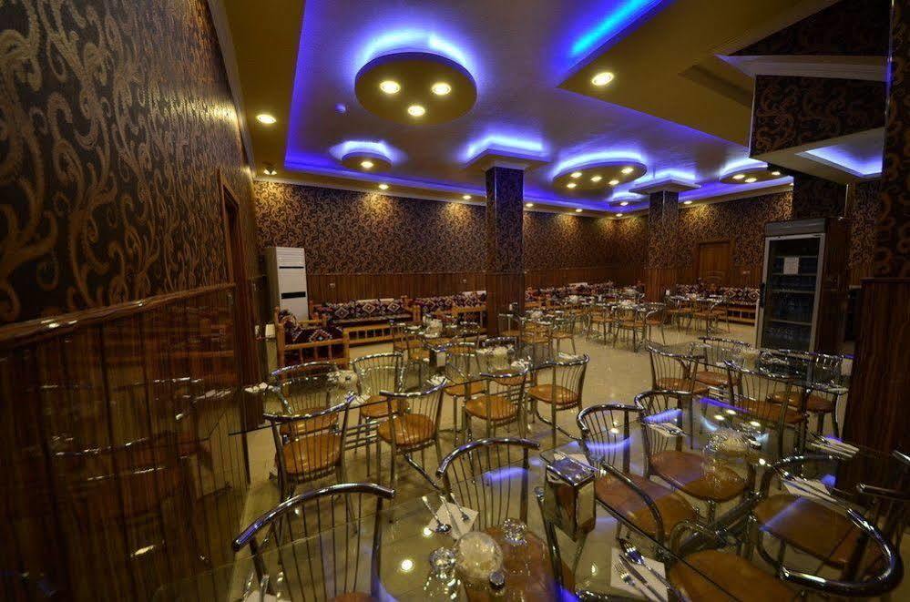 Istiklal Hotel Sanlıurfa Buitenkant foto